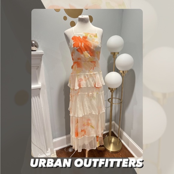 Urban Outfitters Dresses & Skirts - Urban Outfitters Tally Tiered Floral Maxi Dress